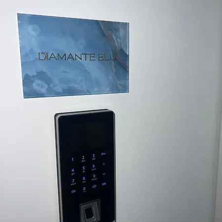 14 Oda ve Kahvaltı Scalea