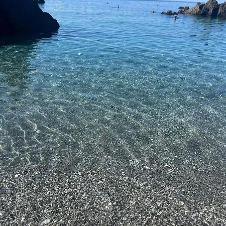 14 Oda ve Kahvaltı Scalea