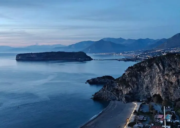 14 Bed & Breakfast Scalea